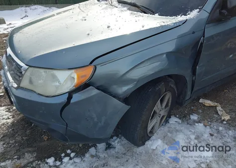 2010 Subaru Forester 2.5X z USA, uszkodzony, nr VIN JF2SH6BC3AH917014